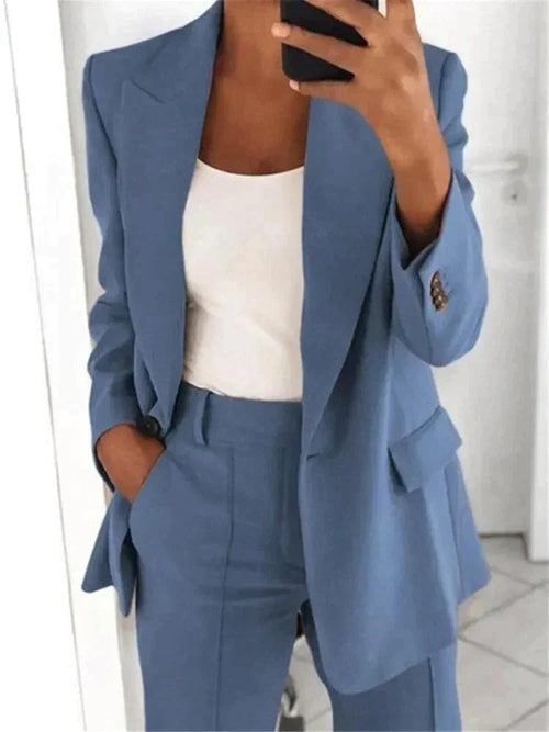 Chic Women's Suit - Relaxed Fit Blazer and Trousers Set for Effortless Style 0