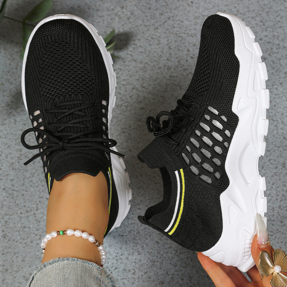 Maica - Orthopedic Sneakers with Arch Support & Shock-Absorbing Soles 1