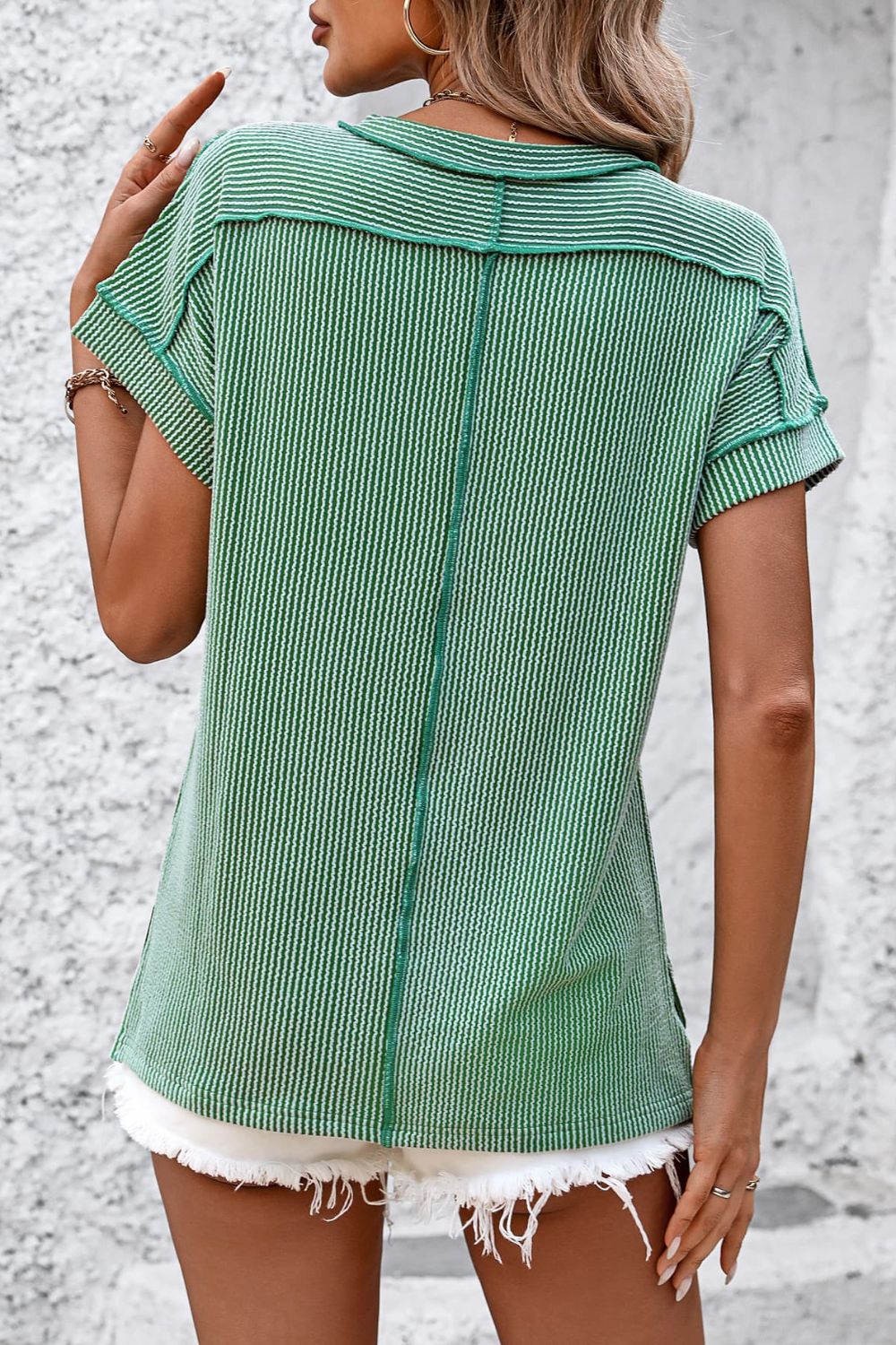 Stylish Striped Women's T Shirt - Round Neck, Short Sleeve, Comfortable Fit 5